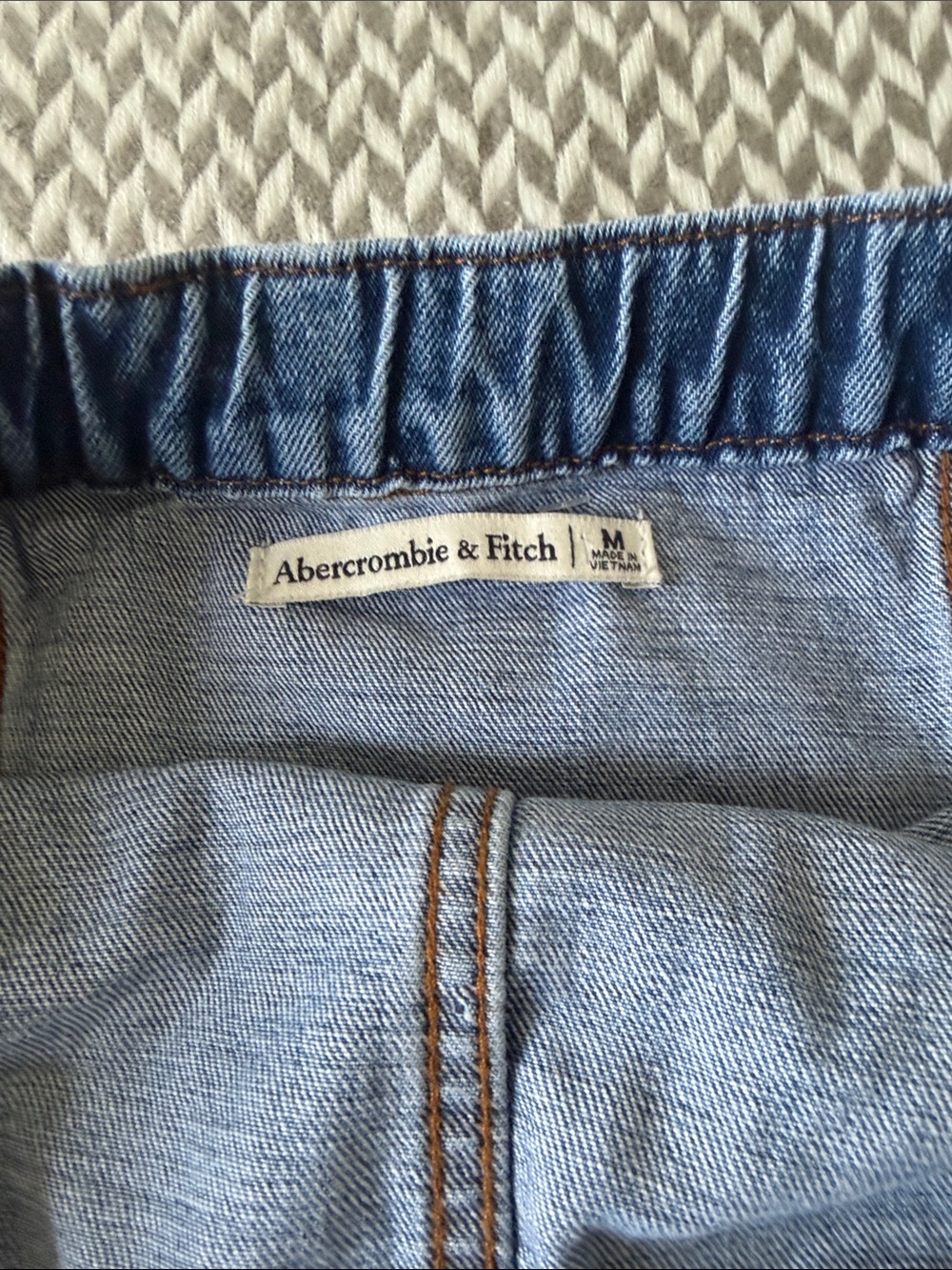 Abercrombie & Fitch Light Blue Denim Tube Top - Picture 3 of 6